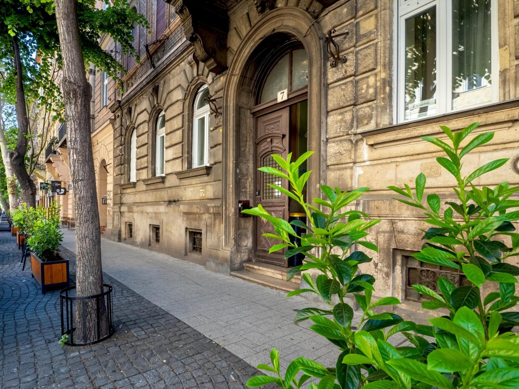 Sandrina Basilica Apartment บูดาเปสต์ ภายนอก รูปภาพ